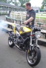 Fred and his R1-Z at Uttoxeter, Jul 2007
