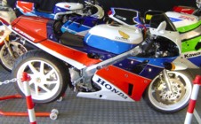 Rob B's Honda RC30